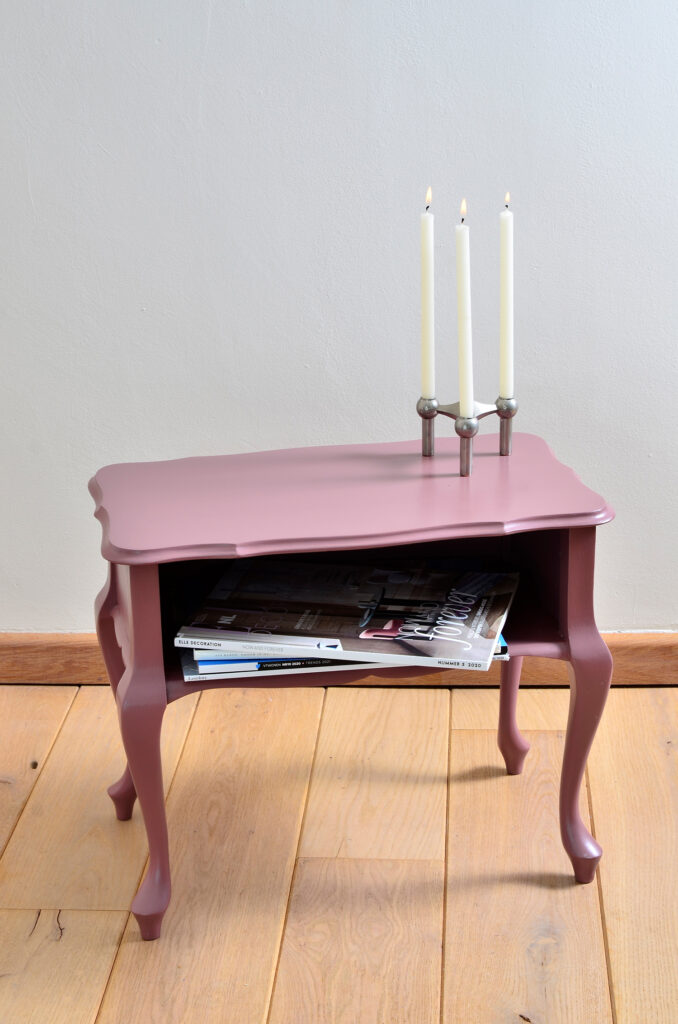 Interieurbouw bijzettafeltje grijs